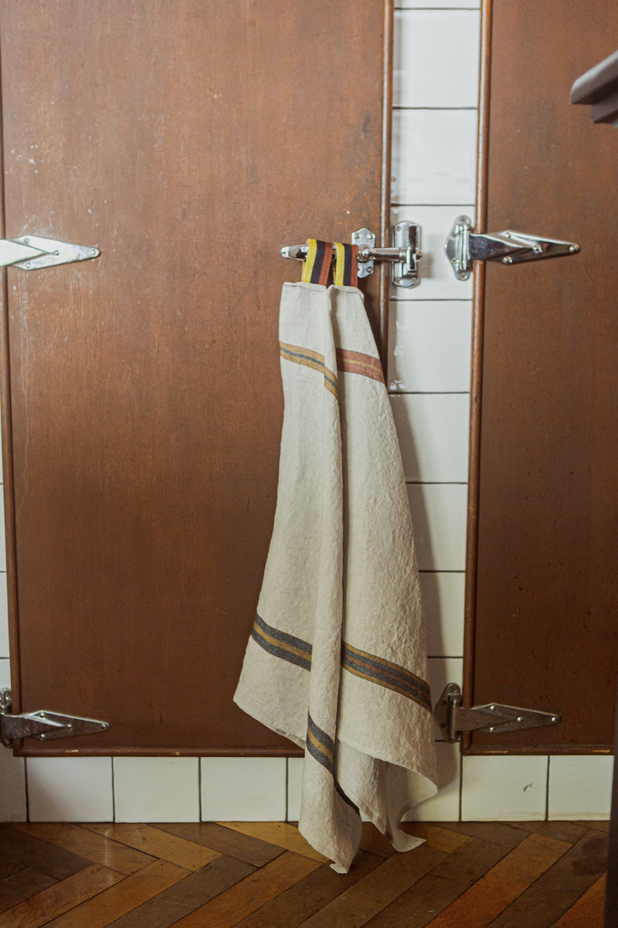 Linnen theedoek Dock, Leather stripe - Afbeelding 3